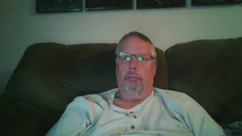 Snapshot of rob9271963 chatting on January 22, 1:42 am Rob online show from January 22, 1:42 am