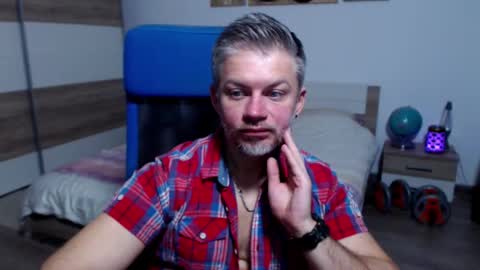 robbyshawz online show from October 3, 7:02 am