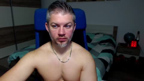 robbyshawz online show from January 3, 5:17 am