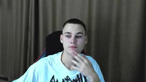 robert10211 online show from September 26, 2:04 pm