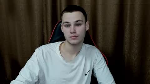 robert10211 online show from January 11, 12:50 pm