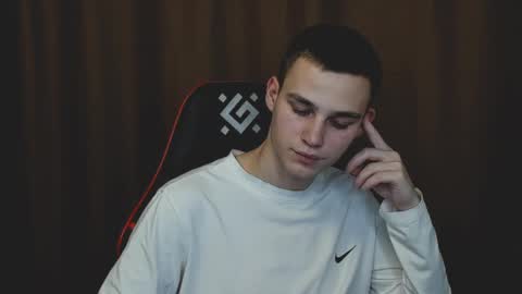 robert10211 online show from December 26, 6:01 pm