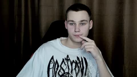 robert10211 online show from February 11, 6:55 pm