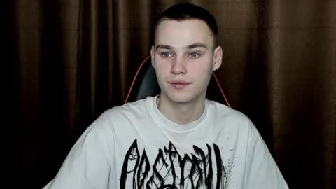 robert10211 online show from February 3, 8:03 pm