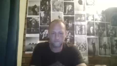 robert69huge online show from February 20, 10:06 am