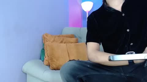 robert_kingg online show from February 26, 4:58 am