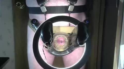 Snapshot of robodickmilker chatting on October 13, 1:55 am Robodickmilker online show from October 13, 1:55 am