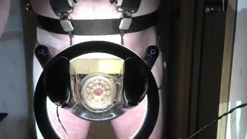 Snapshot of robodickmilker chatting on February 20, 12:19 am Robodickmilker online show from February 20, 12:19 am