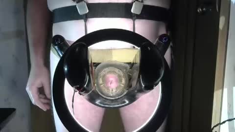 Snapshot of robodickmilker chatting on January 1, 10:03 pm Robodickmilker online show from January 1, 10:03 pm