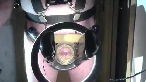 Snapshot of robodickmilker chatting on November 2, 12:26 am Robodickmilker online show from November 2, 12:26 am