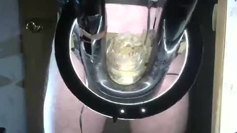 Snapshot of robodickmilker chatting on September 19, 7:13 pm Robodickmilker online show from September 19, 7:13 pm