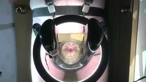 Snapshot of robodickmilker chatting on October 23, 10:24 pm Robodickmilker online show from October 23, 10:24 pm