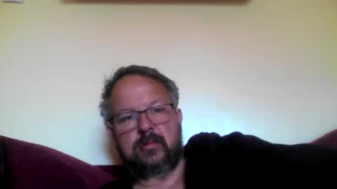 robxx32 online show from April 7, 8:14 am