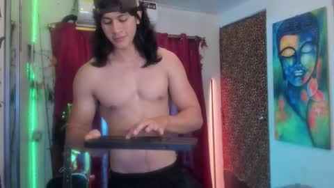 Snapshot of roca_inca chatting on October 29, 4:59 am roca inca online show from October 29, 4:59 am