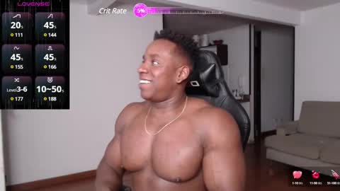 Snapshot of rogger_physique chatting on January 26, 5:23 am Rogger online show from January 26, 5:23 am