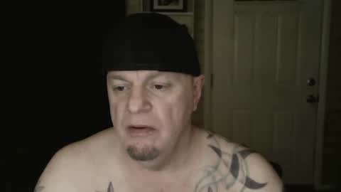 roinaz online show from December 22, 9:33 am