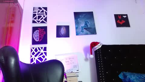 Roman online show from December 4, 9:44 pm