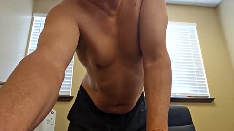 romanteeks online show from March 8, 10:45 pm