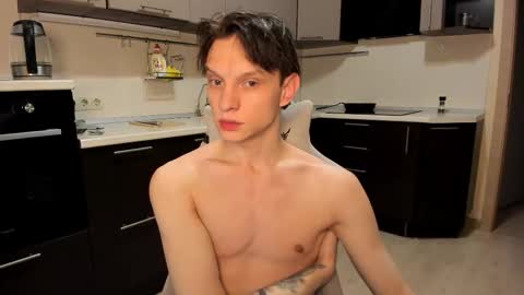 Snapshot of romeo_mercy chatting on October 15, 12:02 pm Romeo online show from October 15, 12:02 pm