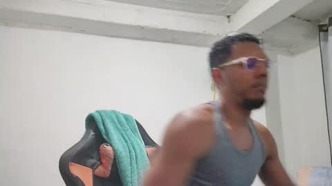 romeos_desire online show from February 24, 11:27 pm