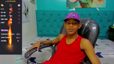 RORY CASTRO online show from November 4, 10:33 pm