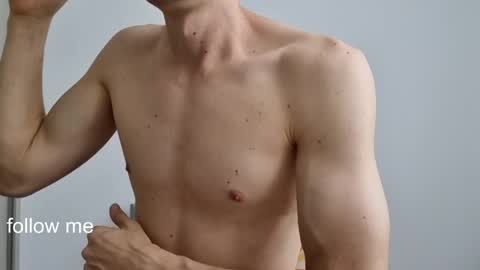 Roy online show from April 12, 9:05 pm