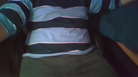 Snapshot of ruben90mr chatting on December 16, 2:25 am ruben90mr online show from December 16, 2:25 am