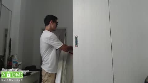 MillionDollarGuy online show from September 10, 4:22 am