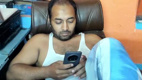 rwb17 online show from April 1, 1:41 pm