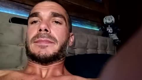 ryan198650 online show from August 8, 10:55 am