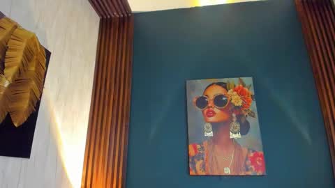 Ryan independent model online show from January 7, 11:21 pm