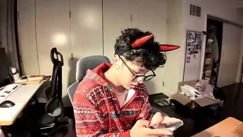 Ryan Brandz online show from October 31, 2:24 am