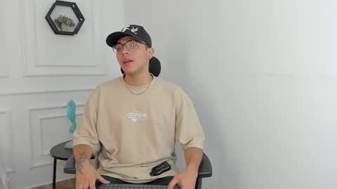 Ryan  online show from October 29, 3:26 pm