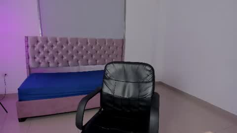ryo_kush0 online show from August 9, 1:17 pm