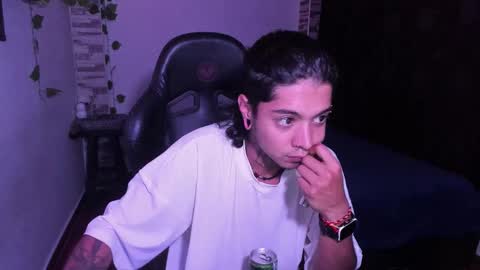 Snapshot of saad__man chatting on October 26, 2:02 am Danny online show from October 26, 2:02 am