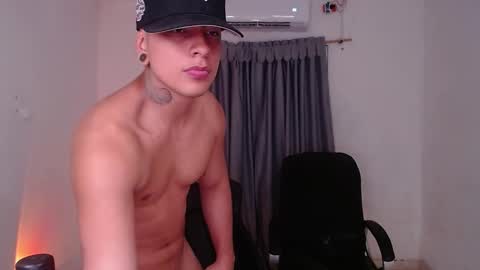 saenz_hotx online show from January 23, 2:33 am
