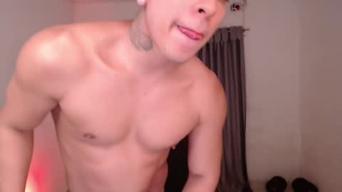 saenz_hotx online show from December 22, 11:20 pm