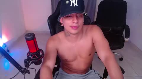 saenz_hotx online show from February 7, 6:35 am