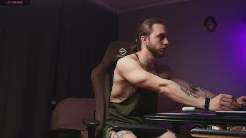 Adam online show from December 25, 2:34 pm