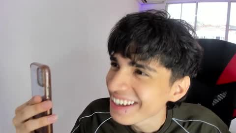 salvatore  online show from February 11, 3:50 pm