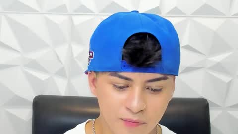 Sam online show from November 25, 2:30 pm