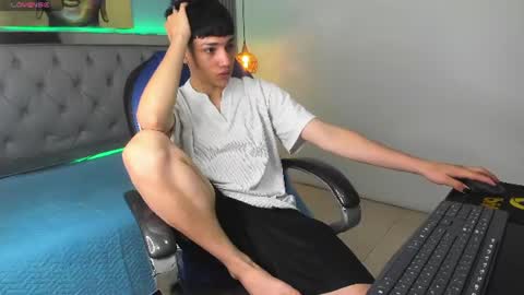 Sam online show from June 22, 1:15 pm