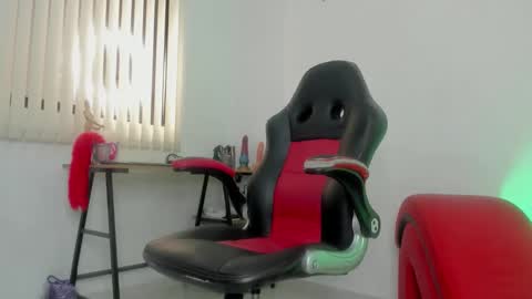 Sophie y Mike online show from February 11, 11:32 pm