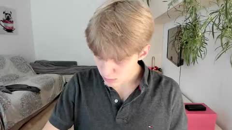 Sam online show from October 14, 9:16 am