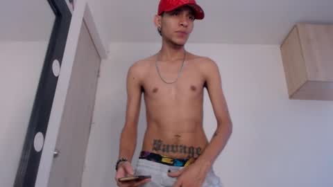   online show from December 5, 5:51 pm