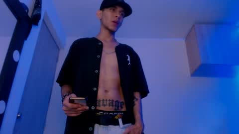   online show from January 8, 9:42 am