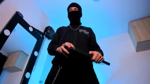   online show from September 22, 12:33 am