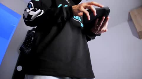   online show from October 15, 6:10 am