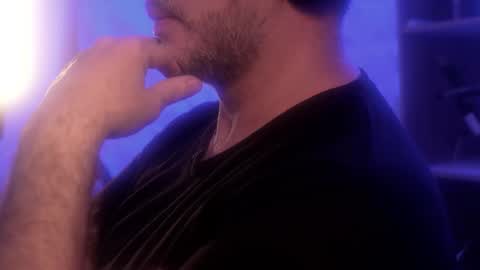 Sanders online show from November 8, 2:48 am