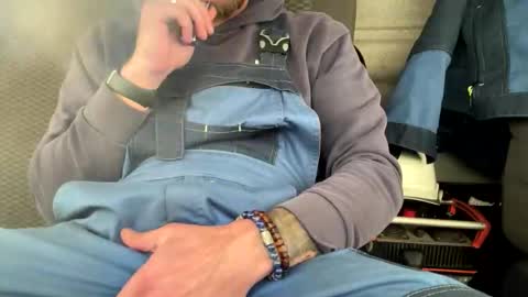 Snapshot of sanek7777 chatting on October 16, 10:01 am sanek7777 online show from October 16, 10:01 am